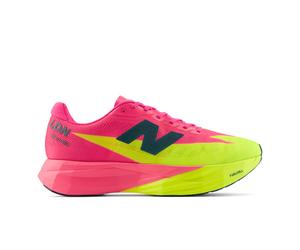New Balance Men's TCS London Marathon SC Elitev5 in Green/Pink Synthetic, size 9.5