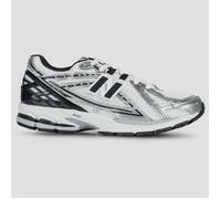 New Balance 1906 Trainers in White & Black UK 7