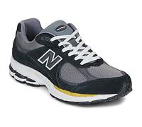 New Balance Shoes (Trainers) 2002 in Black 9.5