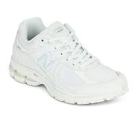 New Balance Shoes (Trainers) 2002 in White 6