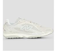 New Balance Shoes (Trainers) 204 in Beige 4.5