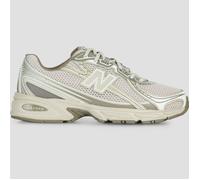 New Balance Shoes (Trainers) 740 in Beige 7.5