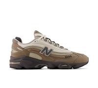 New Balance Unisex 1000 in Brown/Grey/White Synthetic, size 4.5