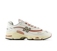 New Balance Unisex 1000 in White/Red Leather, size 4
