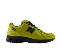 New Balance Unisex 1906R in Green/Black Suede/Mesh, size 5