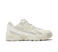 New Balance Unisex 740 in Beige/White Synthetic, size 6.5