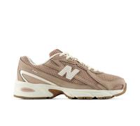 New Balance Unisex 740 in Brown/Beige Synthetic, size 3.5