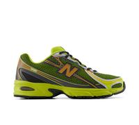 New Balance Unisex 740 in Green/Grey Synthetic, size 7.5
