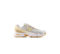New Balance Unisex 740 White size 42 | Sneakers Outlet | Unisex | White 42