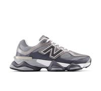 New Balance Unisex 9060 in Grey/Black Synthetic, size 7.5
