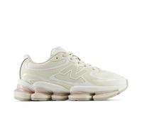 New Balance Unisex Abzorb 2000 in Beige/White/Grey Synthetic, size 6.5