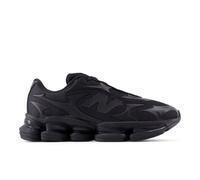 New Balance Unisex Abzorb 2000W in Black Synthetic, size 6.5