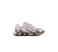 New Balance Unisex Abzorb 2000w Silver Metallic size 42 | Running Shoes Outlet | Unisex | Gray 42