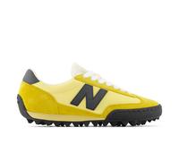 New Balance Unisex Gator Run in Yellow/Black Suede/Mesh, size 11