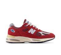 New Balance Unisex Made in UK 991V2 Vintage Sports in Red/Grey Suede/Mesh, size 6