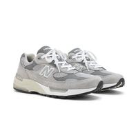 New Balance Unisex Made in USA 992 in Grey/White Suede/Mesh, size 8