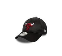 New Era 9Forty Strapback Cap - Satin Chicago Bulls Black