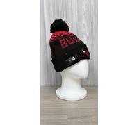 New Era Beanie Chicago Bulls Beanie Hat Pom Pom Bobble Black Red NBA Basketball