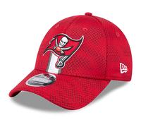 New Era Mens 9FORTY Tampa Bay Buccaneers NFL Cap Curved Peaked Snapback - Red