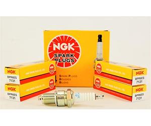 New NGK Standard Spark Plug BPR6ES, 7131 Set of 4 Spark Plugs