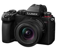 Panasonic Lumix S5 + S 18-40mm / F4.5-6.3 Zoom MILC Body 24.2 MP CMOS 6000 x 4000 pixels Black