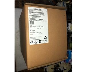 New Siemens Inverter MM420 6SE6420-2UD27-5CA1 380V7.5KW One year warranty