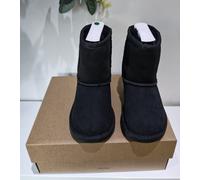New UGG Kids Classic II Infant / Toddler Boot Size Uk6. Eu 23.5. USA 7.