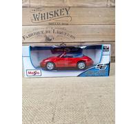 New unopened MAISTO Diecast Model Car 1:18 Scale - Porsche 911 Carrera in Red