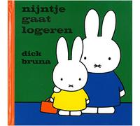 Nijntje gaat logeren (Dick Bruna kinderboeken, 69)