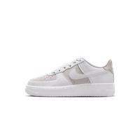Nike Air Force 1 Older Kids' Shoes - White 3