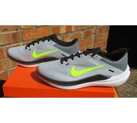 NIKE Men's Air Winflo 10 Low, Wolf Grey Black Wolf Grey Volt Smoke Grey Black, 9.5 UK