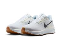 Nike Structure 25 Stability Running Shoe Men - White, Light Blue, Size 10