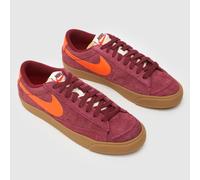 Nike Blazer Low 77 Vintage Trainers in Burgundy UK 7 (EU 41)