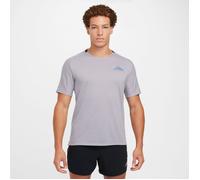 Nike Dri-FIT Solar Chase Short Sleeve Tee for Men - Lightweight Running Top in Cement Grey