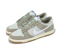 Nike Dunk Low Retro Trainer - Green - Size 7