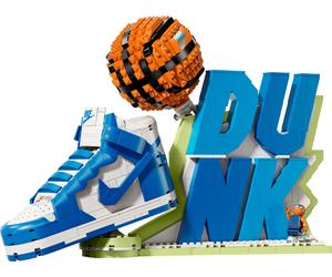 Nike Dunk x LEGO Set