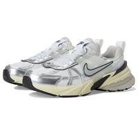 NIKE FD0736 V2K Run Women Summit White/Metallic Silver UK 8.5
