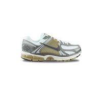NIKE FJ4151-006 Zoom Vomero 5 Men MTLC Pewter/Medium ASH-Parachute Beige UK 10