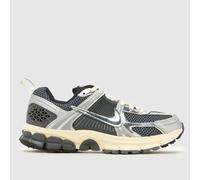 Nike Vomero 5 Older Kids' Shoes - Grey 3