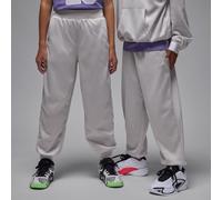 Nike Jordan Therma-FIT Older Kids' Ease Fleece Tracksuit Bottoms - Grey - Polyester L