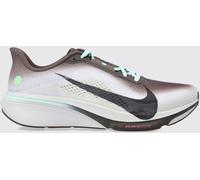 Nike Low-Top Technical Mesh Trainers in Grey with Cushioned Sole and Swoosh - Size: 10½ - male