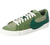 NIKE Men's Blazer Low '77 Jumbo Nkcc Sneaker, Multicoloured, 12 UK