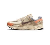 NIKE Mens Zoom Vomero 5 Sneaker, Sanddrift Earth Muslin Khaki, 9 UK