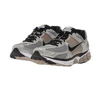 Nike Men's Zoom Vomero 5Sneaker
