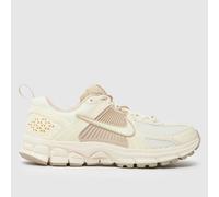 Nike Vomero 5 Older Kids' Shoes with Reflective Design Accents - Brown 6 (EU 39)