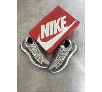 Nike P-6000 Light Army Khaki Cargo Green