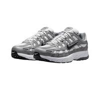 Nike P-6000 Trainer - Silver - Size 7