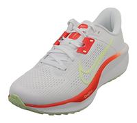 Nike Quest 6 Womens Fashion Trainers in White Red - 5.5 UK