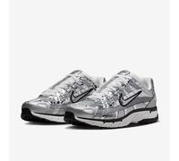 Nike Men's P-6000 Shoes, Metallic Silver/Metallic Silve, 10