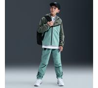 Nike Tech Older Kids' (Boys') Woven Trousers - Green - Nylon/Elastane XL